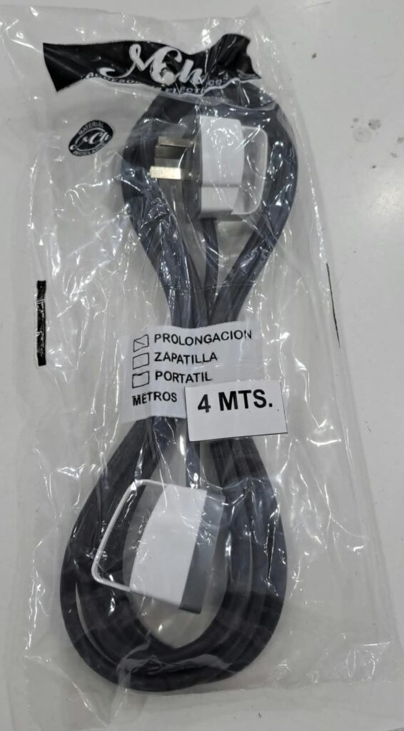 PROLONGADOR MACHO/HEMBRA A CORRIENTE 4 M A 220V
